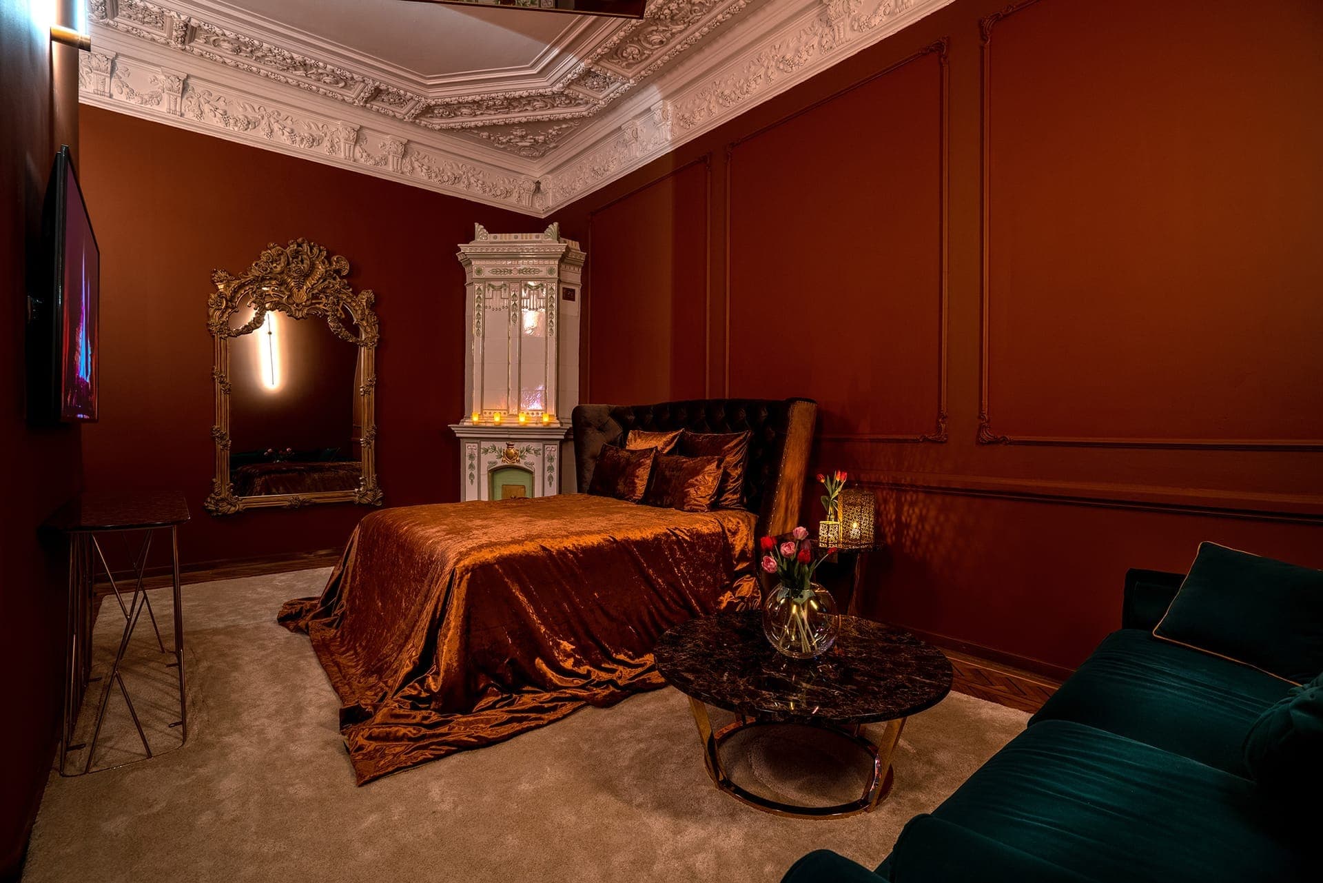 Blue Room thumbnail 4