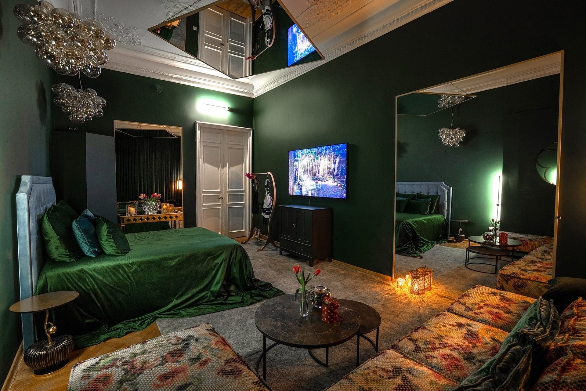 Emerald Room thumbnail 10