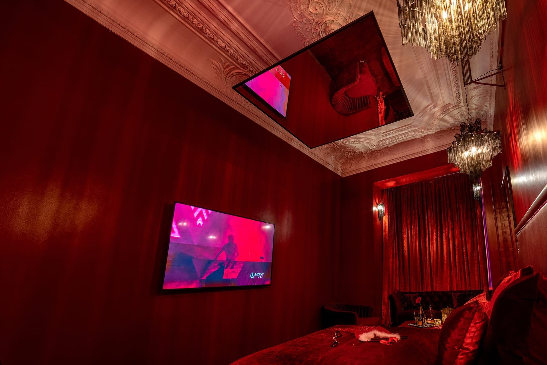 Rose Room thumbnail 3